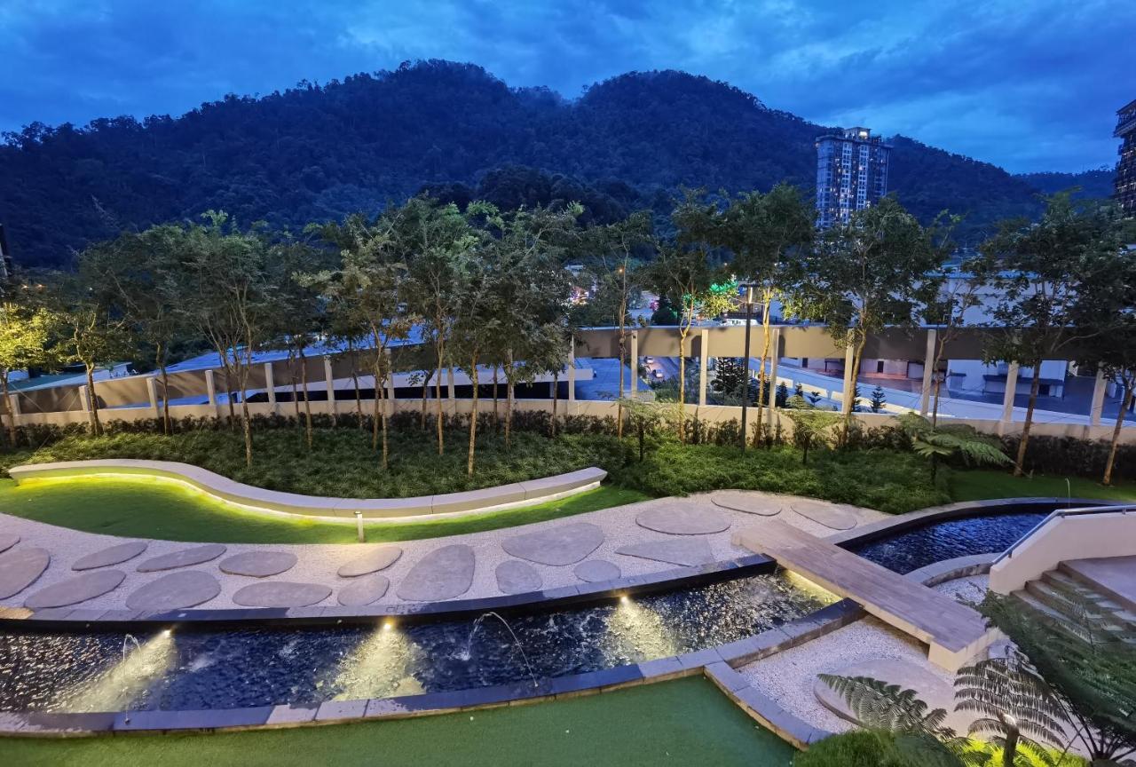 Windmill Upon Hills Luxurious Sky Villa 360 Sky Pool Heated Pool Mountainous Genting View Genting Highland By Heritage เก็นติงไฮแลนด์ ภายนอก รูปภาพ