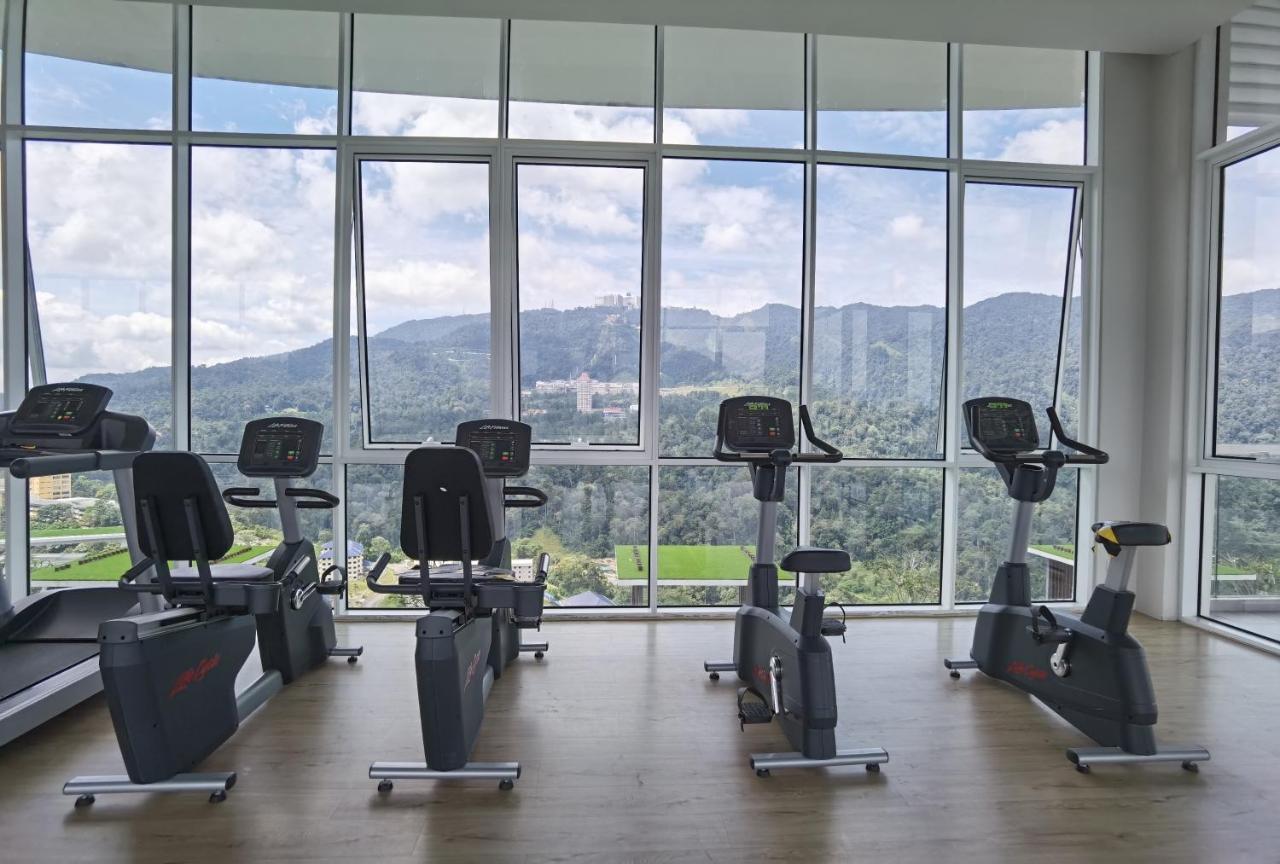 Windmill Upon Hills Luxurious Sky Villa 360 Sky Pool Heated Pool Mountainous Genting View Genting Highland By Heritage เก็นติงไฮแลนด์ ภายนอก รูปภาพ