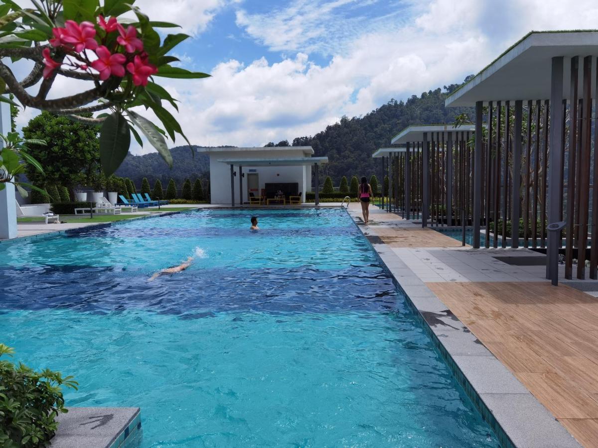 Windmill Upon Hills Luxurious Sky Villa 360 Sky Pool Heated Pool Mountainous Genting View Genting Highland By Heritage เก็นติงไฮแลนด์ ภายนอก รูปภาพ